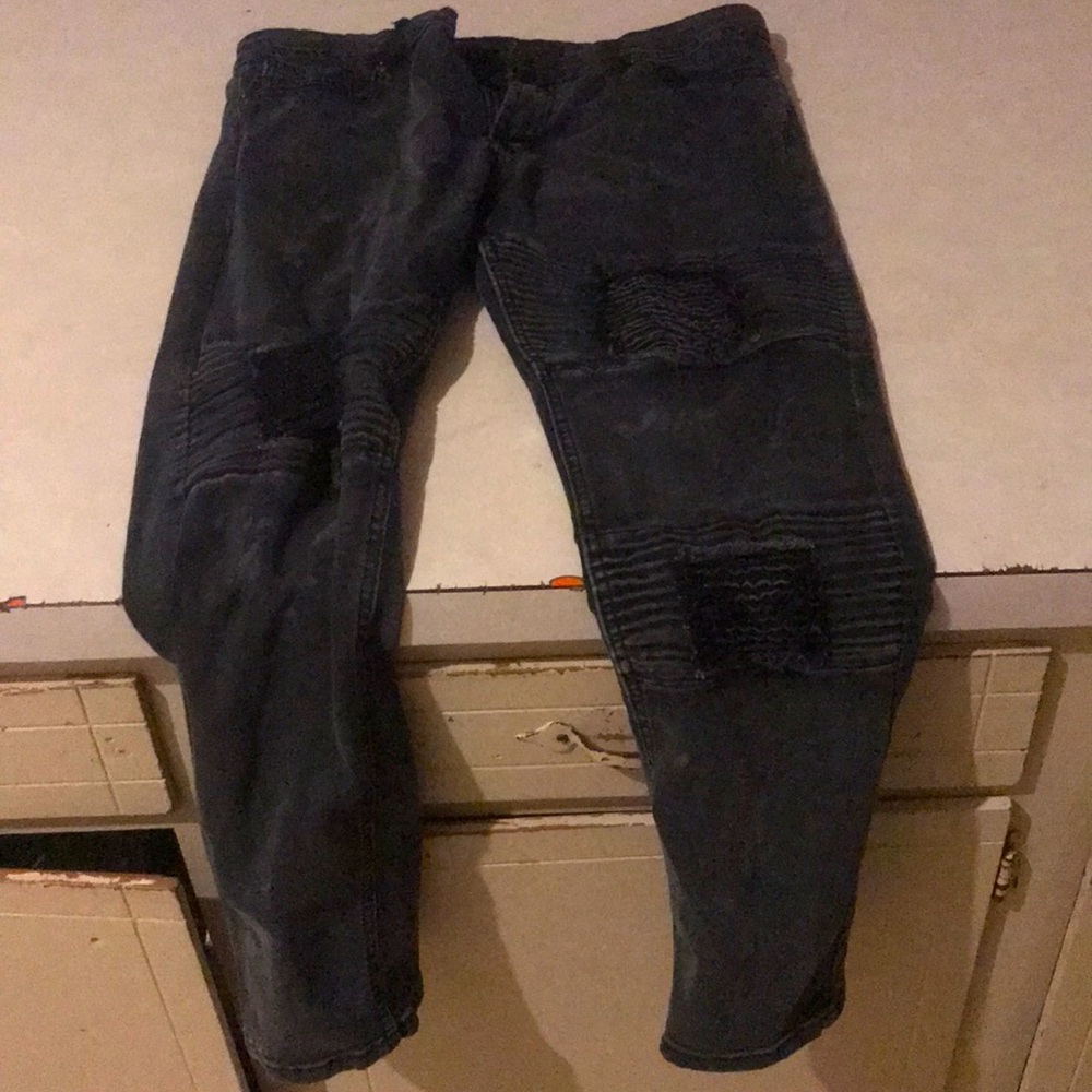 Skinny jeans